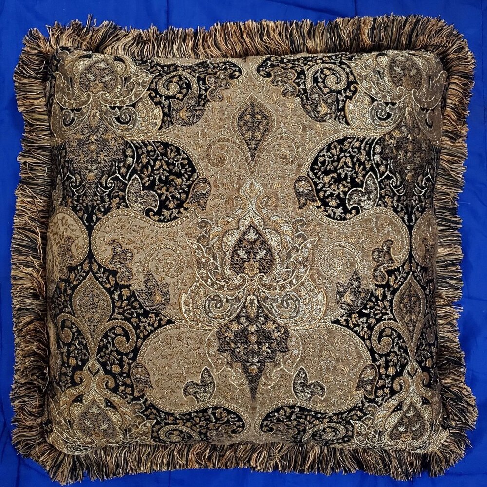 3 NOSV Pillow Covers 21x21" Gold, Silver Threaded Damask. Satin Back, Lux Fringe